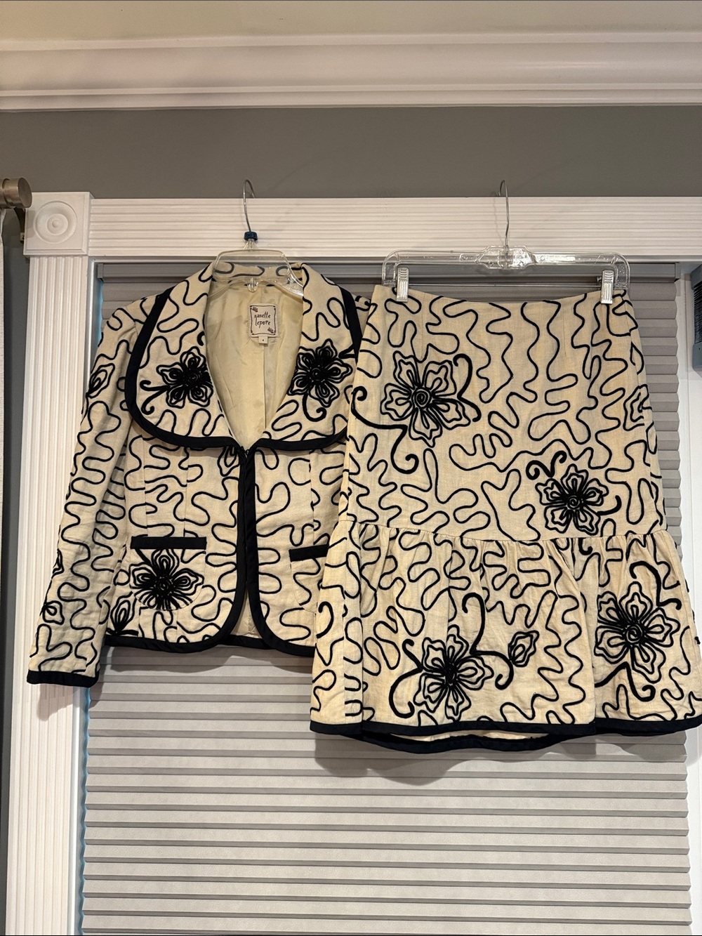 New Nanette Lepore & Black Embroidered Two-Piece Skirt Suit